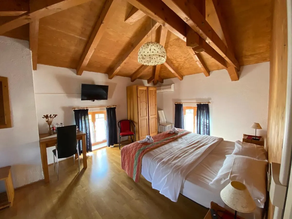 Qui Wolf Udine Hotel Collalto